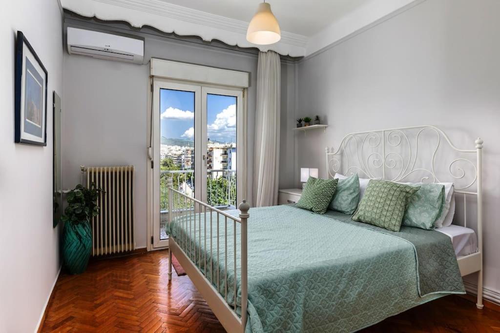 Best Location 3 Bedroom Apartment With View سالونيك المظهر الخارجي الصورة